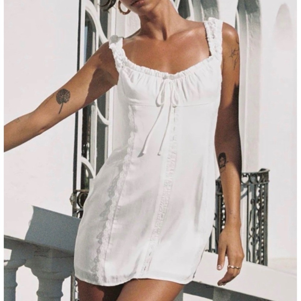 Princess Polly Triket Mini Dress White Size 10 NWT Romantic Lace Party Dress